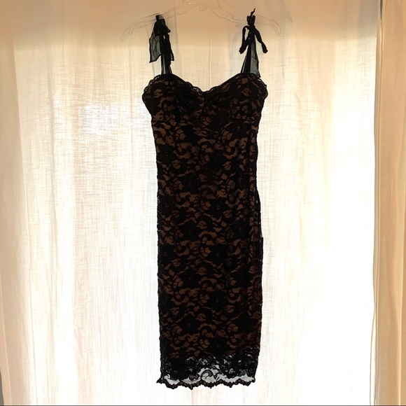 Mica Dresses & Skirts - Mica black lace stretch cocktail dress - Size L